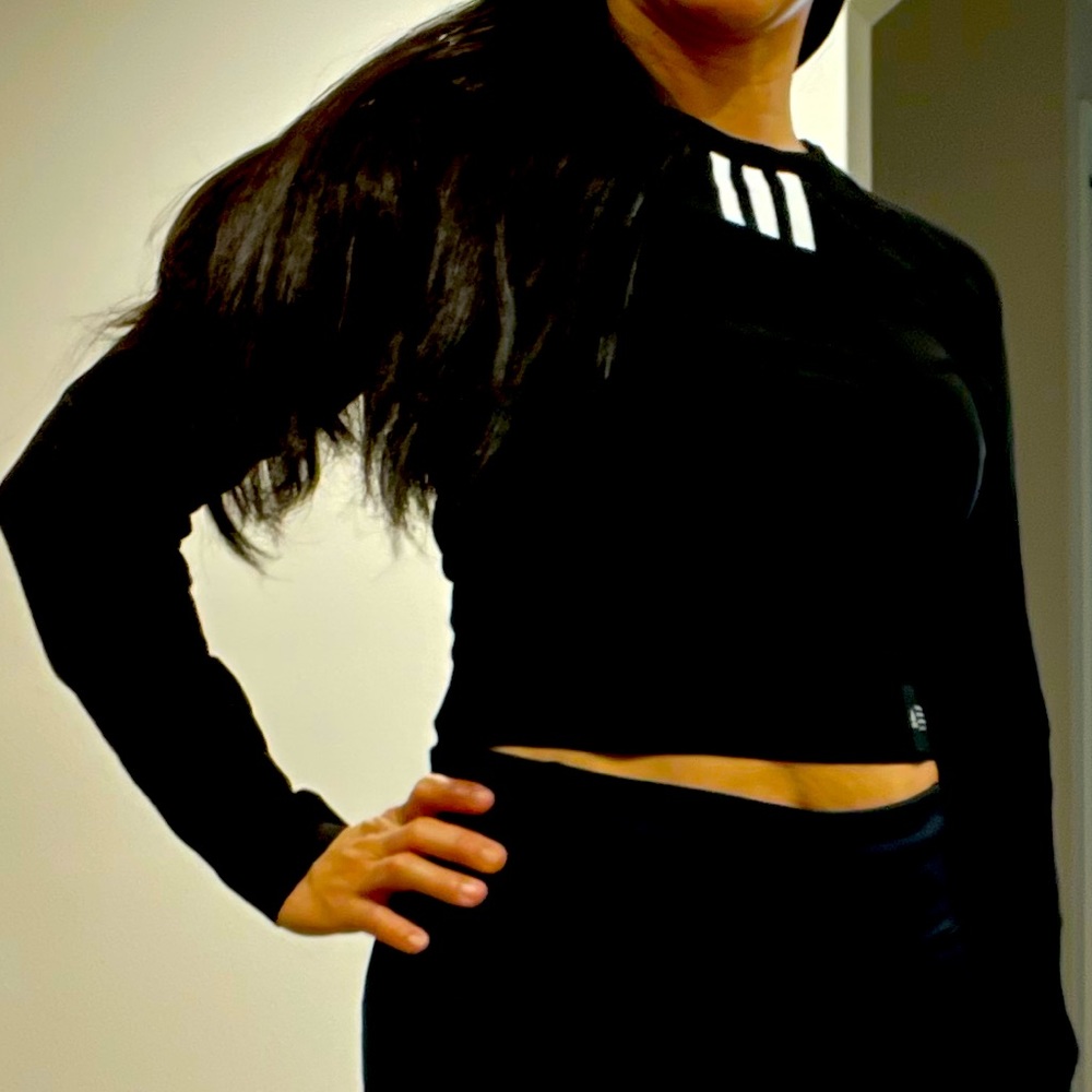 Cropped adidas sweater